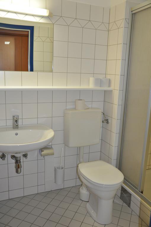 Kolpinghaus Hostel *